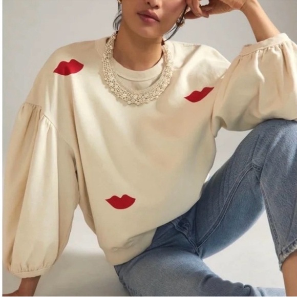 Clare V. Tops - Clare V. Cream Drop Shoulder Lips Sweatshirt Size Small